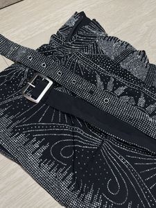 Sequence Black Skrit