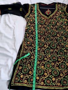 Short Kurta with Beautiful Thread Work