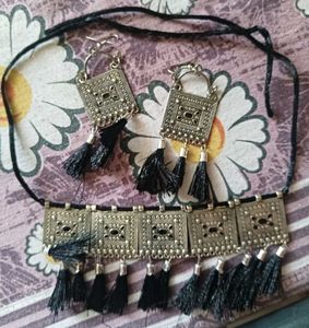 Choker Set