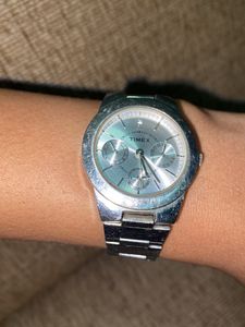 Timex Silver Watch (Comes With Box)