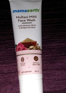 Mamaearth (Multani Mitti Face Wash)