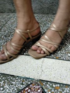 Strappy Flats - Stylish &amp; beaitiful heel sandel us