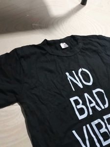 No Bad Vibes Graphic Tee