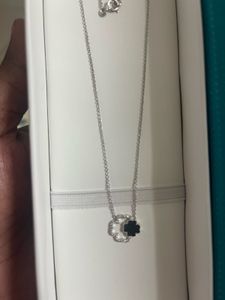 Authentic White Gold Necklace with Clover Pendant
