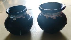 2 Clay Pots