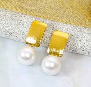 Golden Pearl Drop Earrings🎀
