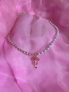 Pearl Bow Necklace