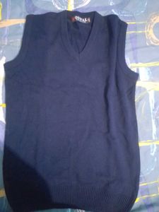 Sweater vest for man