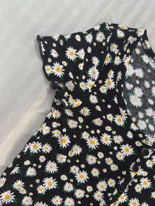 cute floral black top