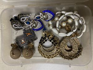 Assorted Earrings Set