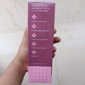 PLURAL SKIN MIRACLE FACE WASH