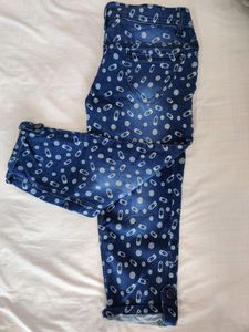 New Printed Denim Capri