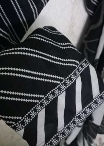 pakistani Black &amp; White Kurta Set