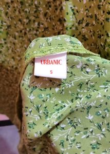 Urbanic Green Floral Puff Sleeve Midi Dress