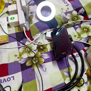 Mobile Stand With Ring Light