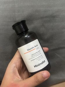 Minimalist Glycolic Acid