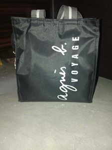 Side And Lunch Bag With 2 Sunglasses