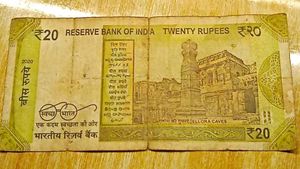 20 Rupee Note With Fancy Number 222