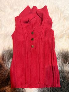 Red Sleeveless Knit Top