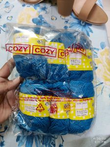 Cozy super yarn wool