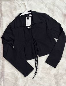 H&amp;M Black Tie-Front Cropped Top