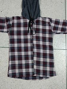Warm T-shirt with Cap
