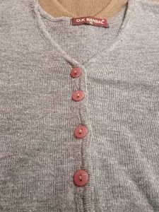 woollen blouse/Cardigan Comboh