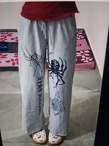 Spider Graphic Sweatpants...xl size h baggy trausa