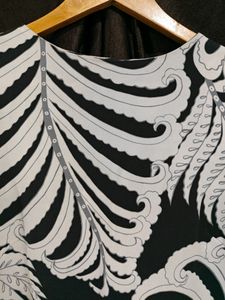 H&amp;M Black N White Printed Long Sleeve Dress