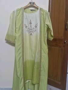 Elegant Embroidered Kurti with sleeveless jacket