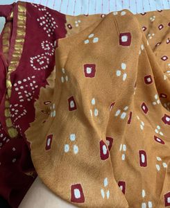 Golden Brown &amp; Maroon Bandhani Saree
