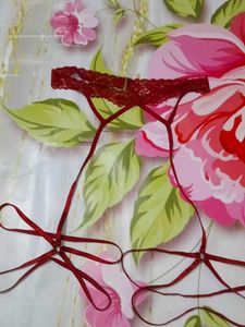 (1075)Red Lace Thong Garter