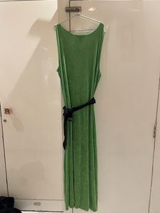 GORGEOUS DRESS IN SIZE XL