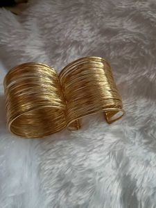 Multi Layered Wire Golden Kada
