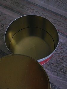 Circular Tin Container