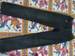 Black Jeans