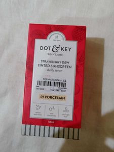 Dot And Key Dew Tinted Sunscreen With SPF PA++++
