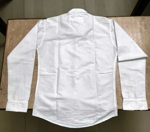 Men&#39;s White Casual Shirt