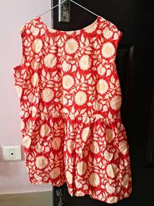 Vibrant Red Floral Print Tunic Top