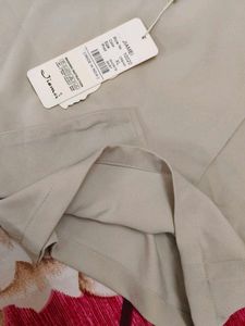 Beige Linen Squats