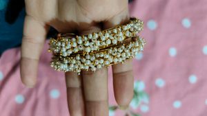 Bracelet