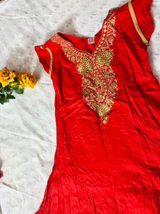 Embroidered Kurta ✨