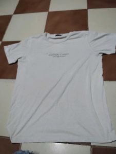 T-Shirt Bundle blue t-shirt size:m and white:XL