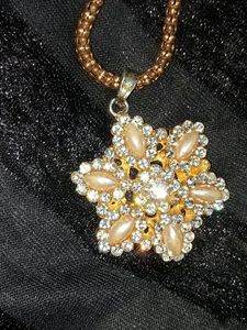 Diamond Flower Locket With Chain😍