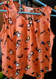 Candie’s sleeveless top