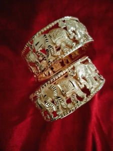 Gold Look Artificial Kade( Bangles)