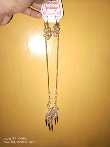 Beautiful Diamond Floral Earrings And Necklace Set
