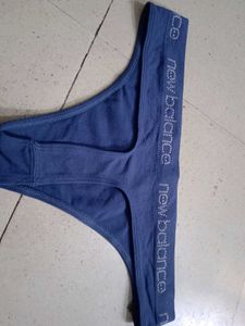 New Balance thong