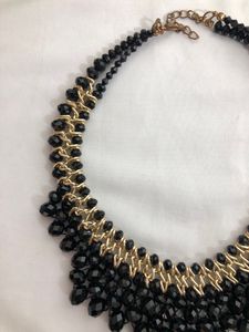 Black Beads Neck Piece (Women’s)