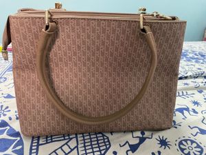 Elegant Handbag for Women